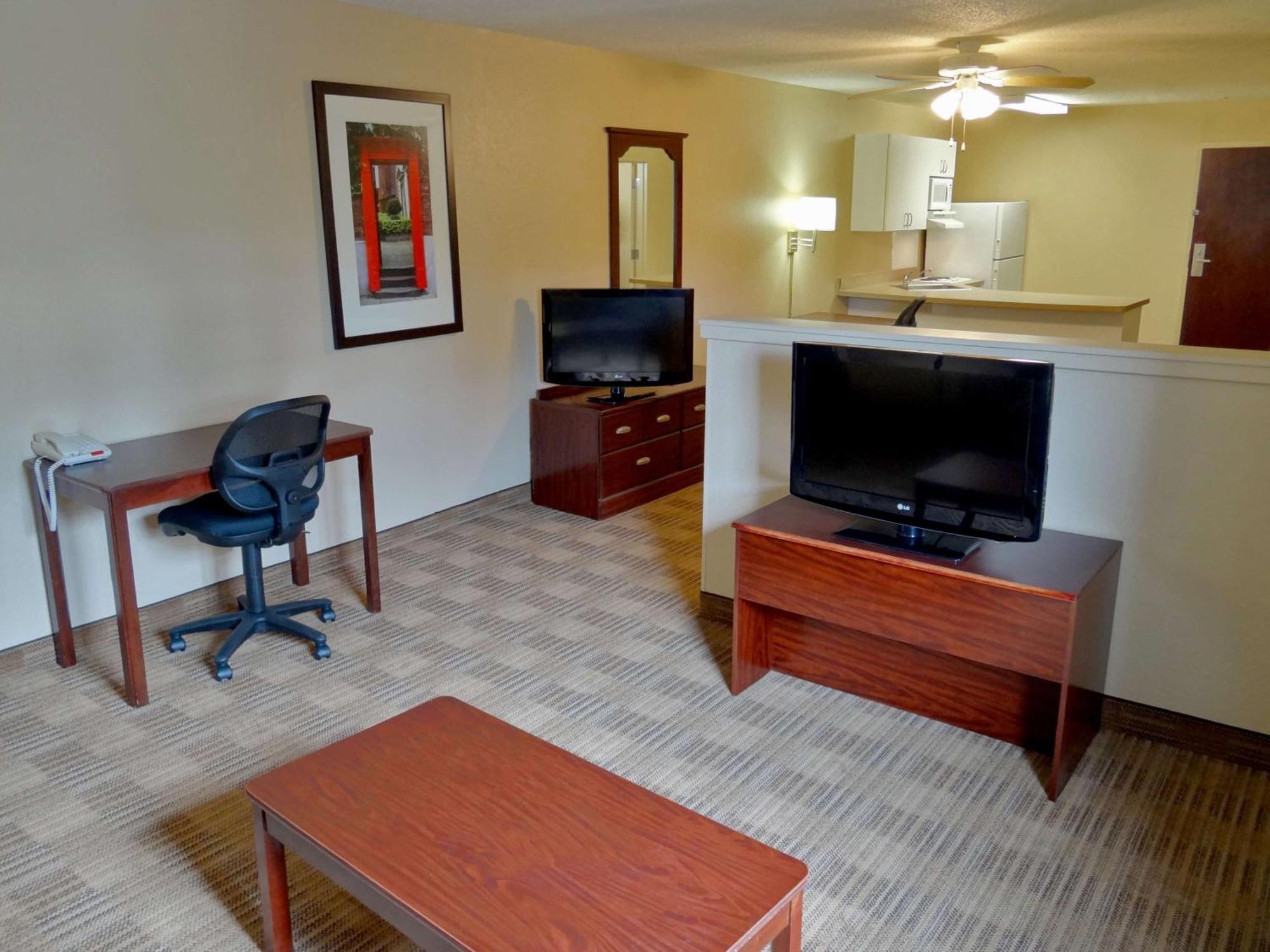 Extended Stay America Select Suites - Hartford - Manchester Ngoại thất bức ảnh