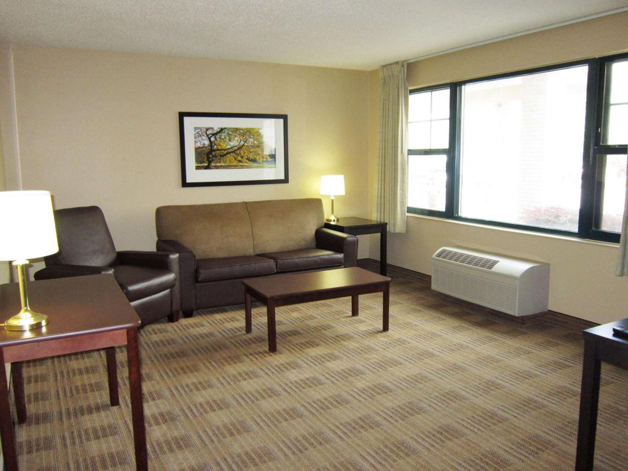 Extended Stay America Select Suites - Hartford - Manchester Ngoại thất bức ảnh