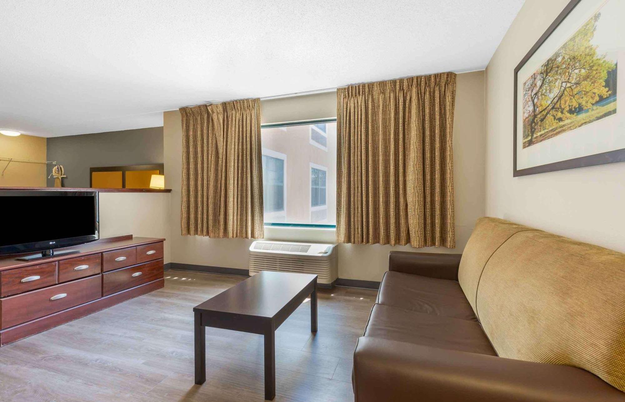 Extended Stay America Select Suites - Hartford - Manchester Ngoại thất bức ảnh