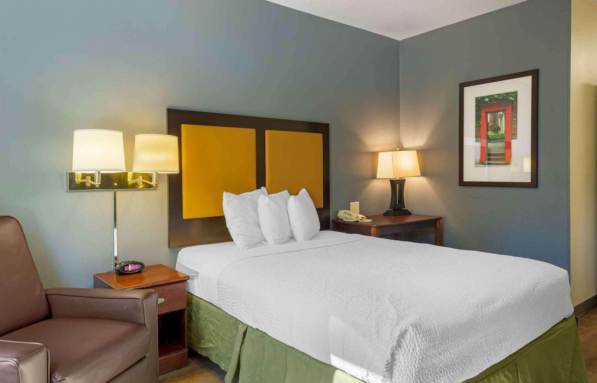 Extended Stay America Select Suites - Hartford - Manchester Ngoại thất bức ảnh